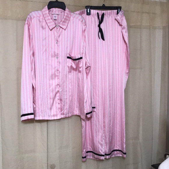 Victoria's Secret Other - Victoria’s Secret pajama size XL